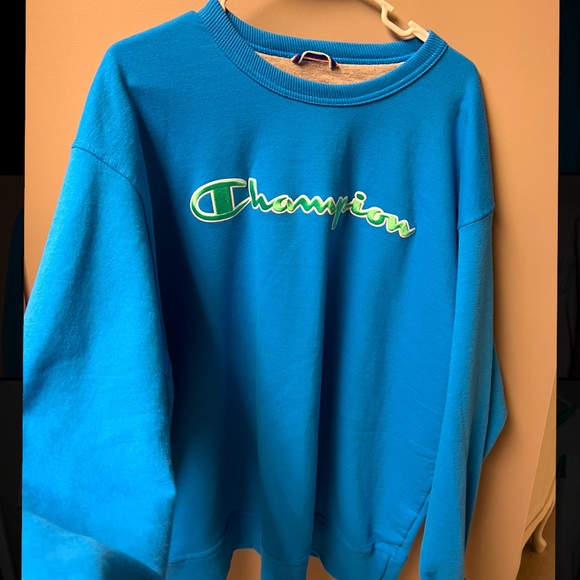 Champion Tops - Champion Crewneck